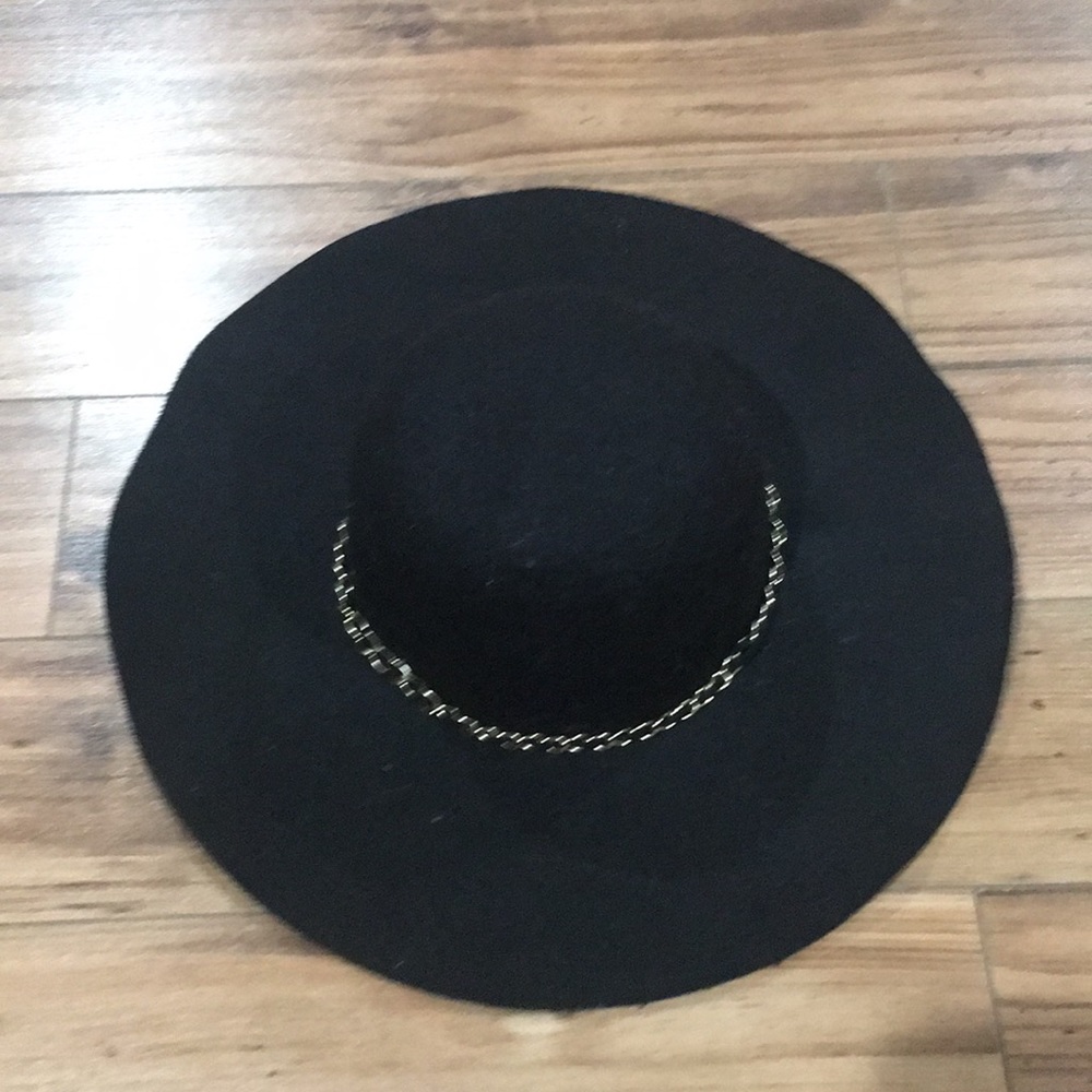 Black felt hat